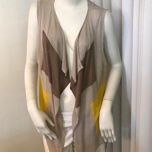 New Adrienne Vittadini Top